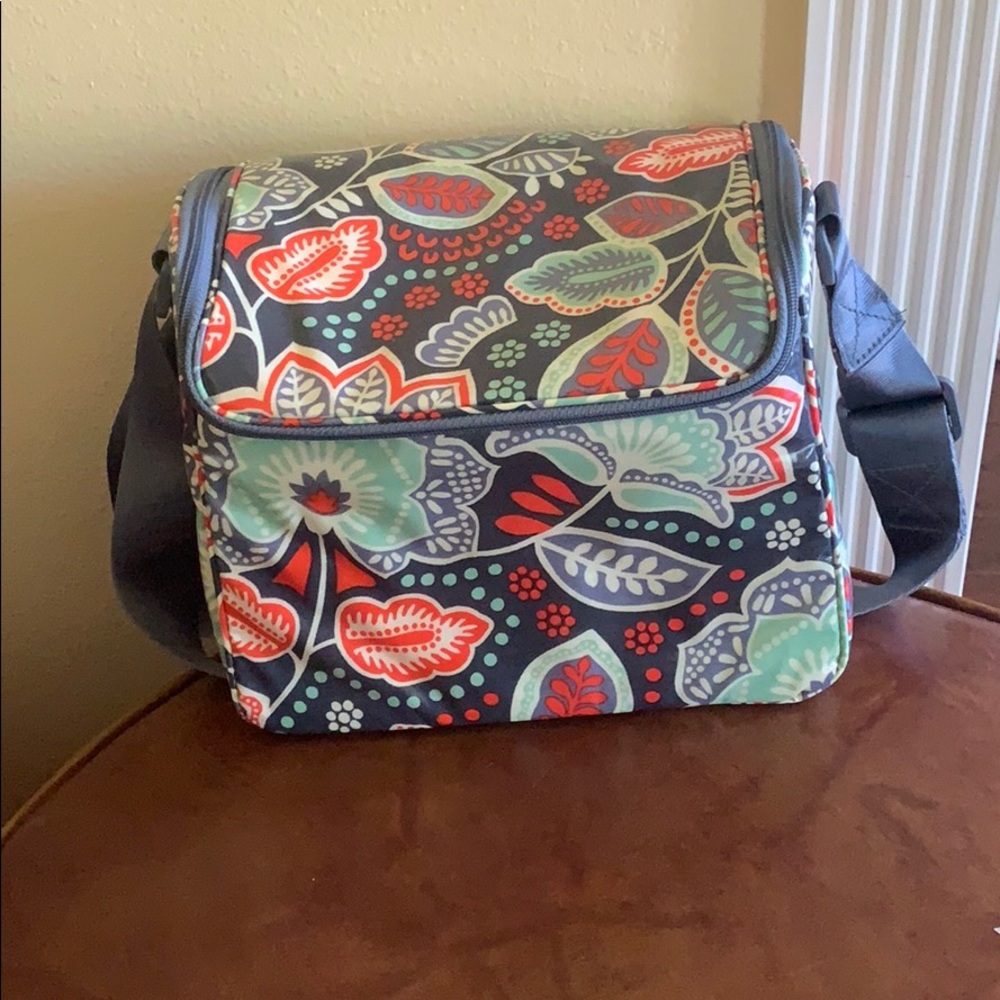 Nomadic floral lunch box
